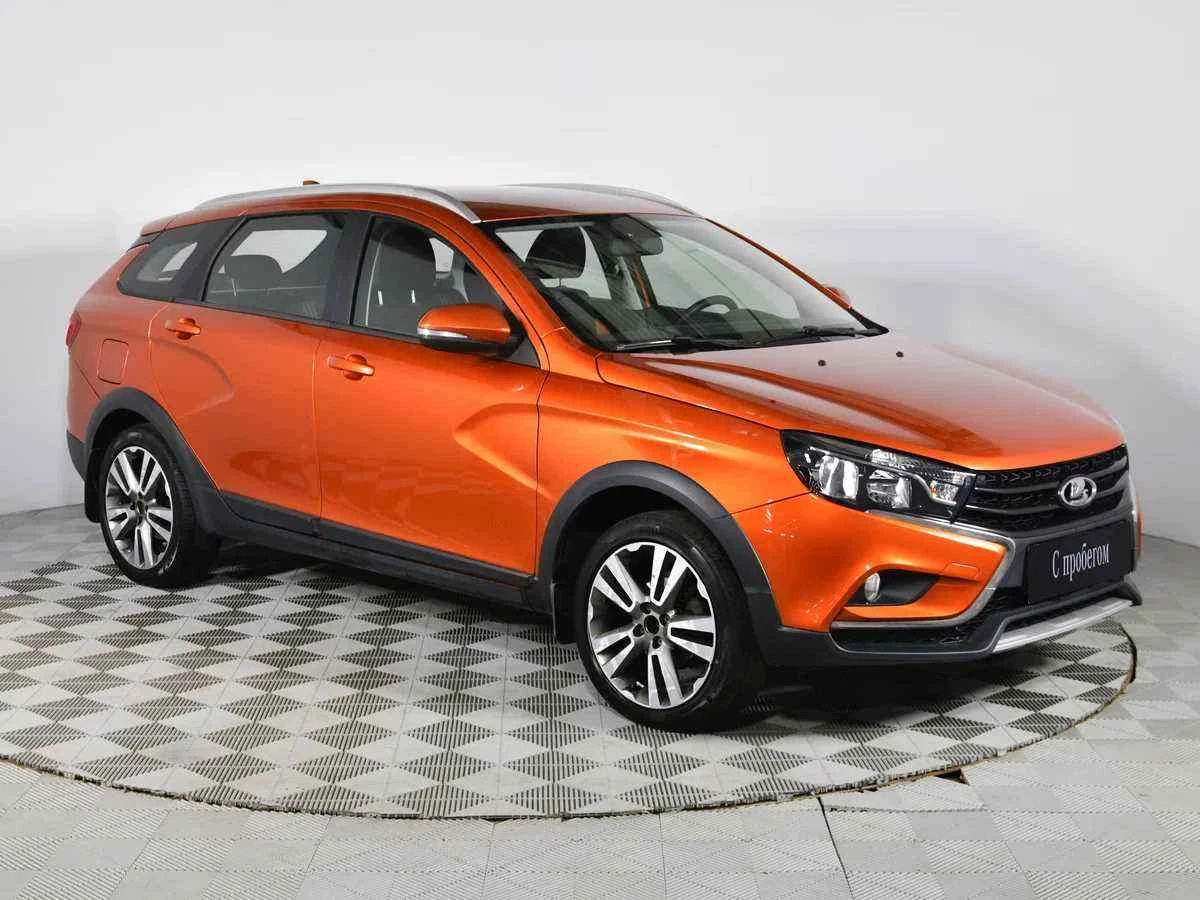 LADA Vesta SW Cross, Оранжевый, 2020, Механическая, 106 л.с., цена от 855 000 руб.