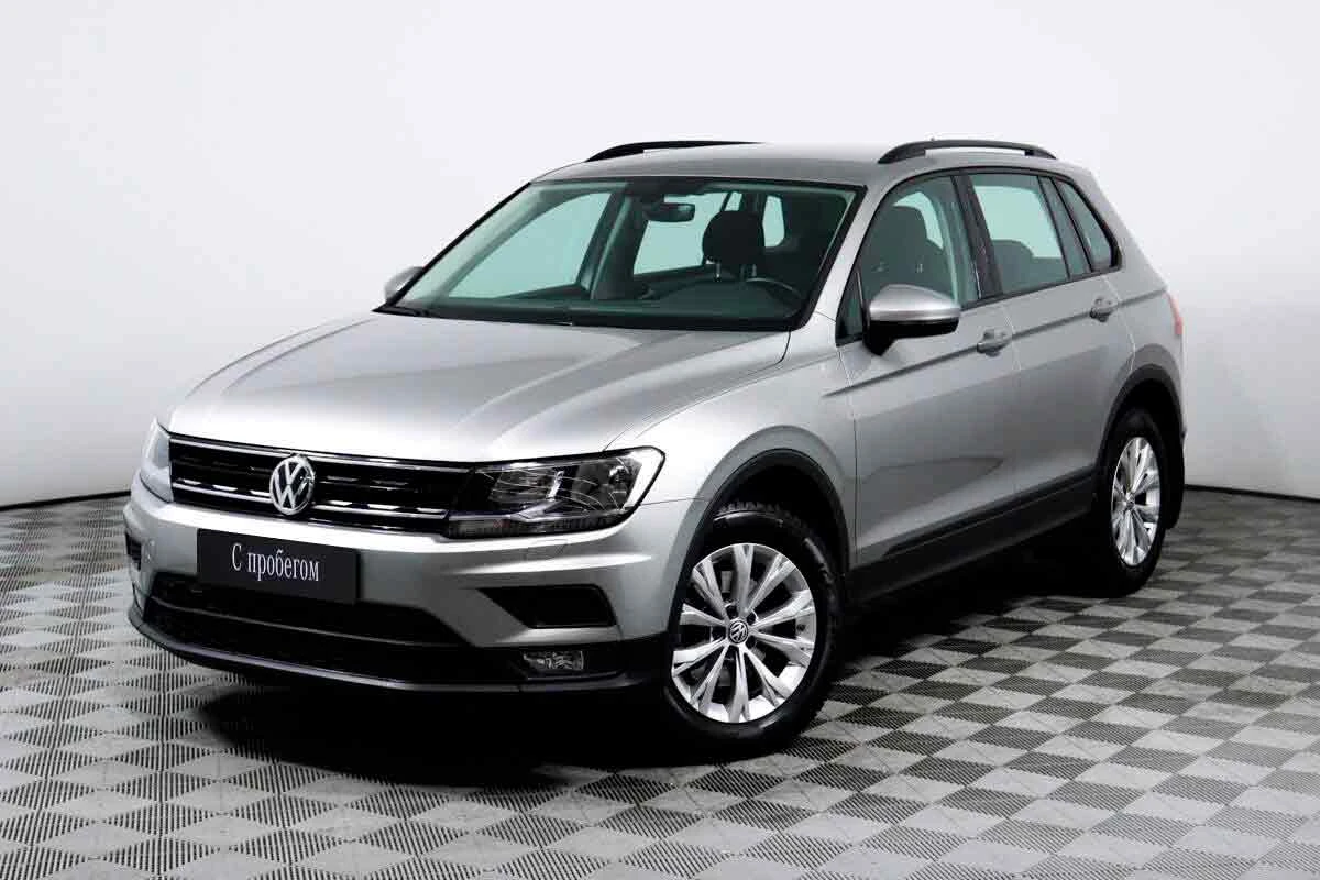 VOLKSWAGEN TIGUAN, Серебряный, 2018, Робот, 150 л.с., цена от 1 365 600 руб.