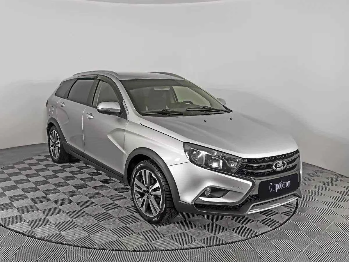 LADA Vesta SW Cross, Серебряный, 2019, Механическая, 106 л.с., цена от 784 000 руб.