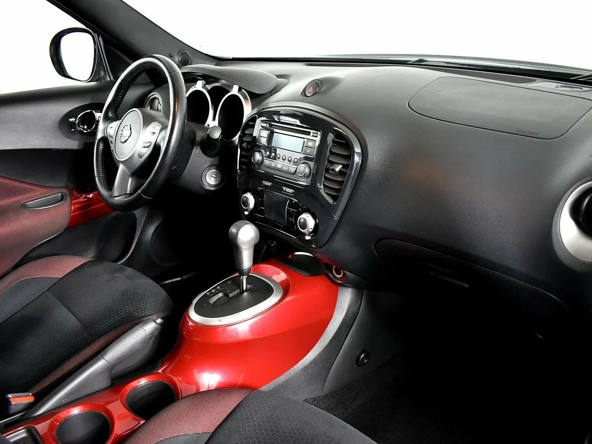 Nissan Juke, Серый, 2011, Вариатор, 190 л.с., цена от 498 000 руб.