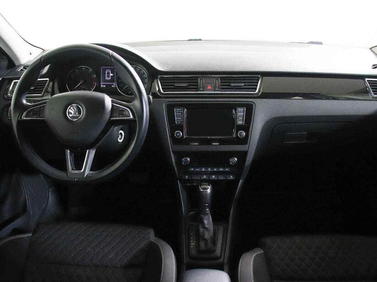 Skoda Rapid, Белый, 2017, Робот, 122 л.с., цена от 548 000 руб.