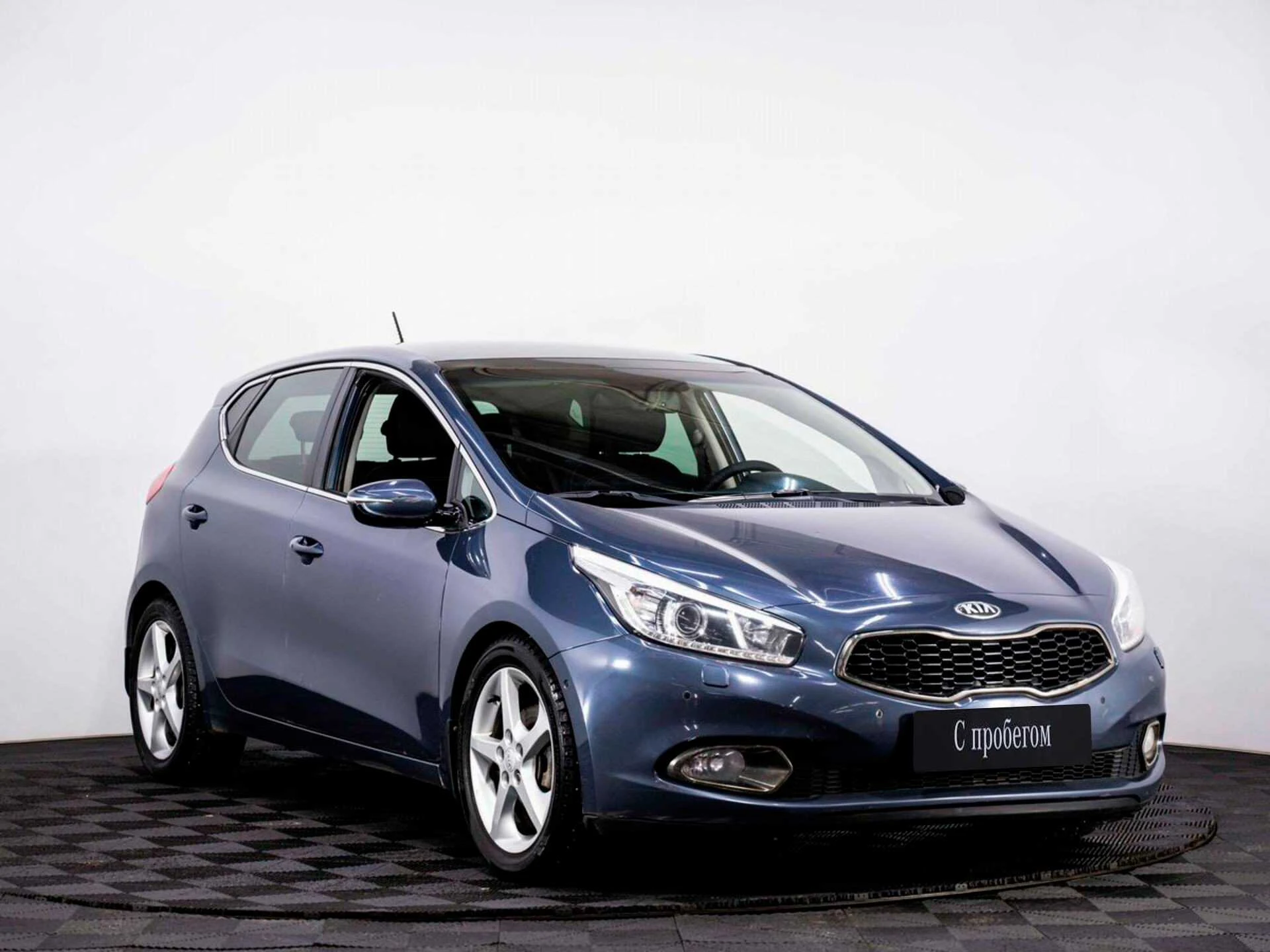 KIA CEED, Голубой, 2012, Автоматическая, 129 л.с., цена от 800 000 руб.