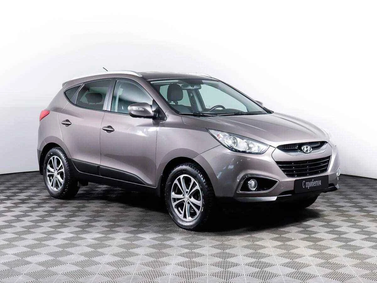 Hyundai ix35, Бежевый, 2015, Автоматическая, 150 л.с., цена от 939 000 руб.