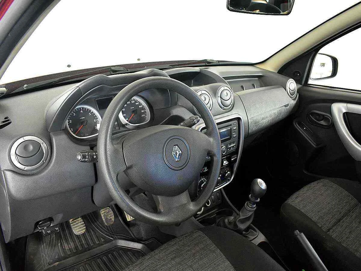 Renault Duster, Красный, 2012, Механическая, 135 л.с., цена от 539 100 руб.