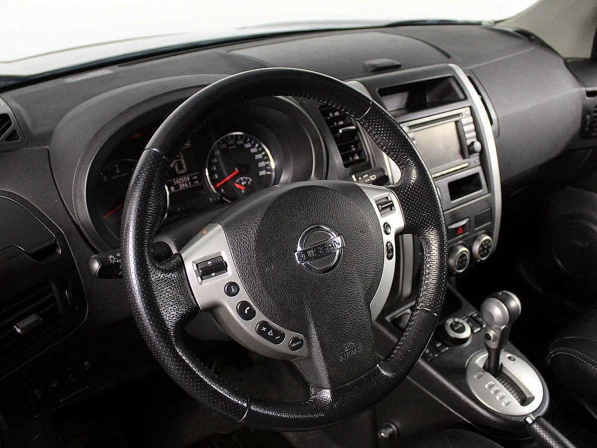 Nissan X-Trail, Коричневый, 2012, Вариатор, 141 л.с., цена от 731 500 руб.