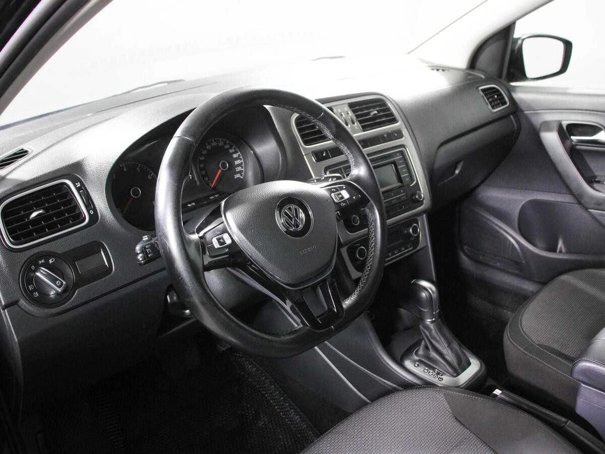 VOLKSWAGEN POLO, Черный, 2015, Автоматическая, 110 л.с., цена от 697 600 руб.