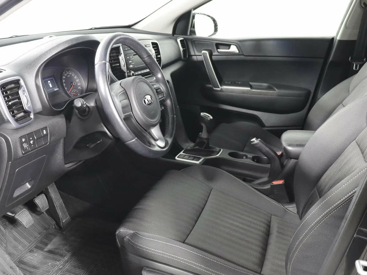 KIA Sportage, Черный, 2016, Механическая, 150 л.с., цена от 1 289 000 руб.