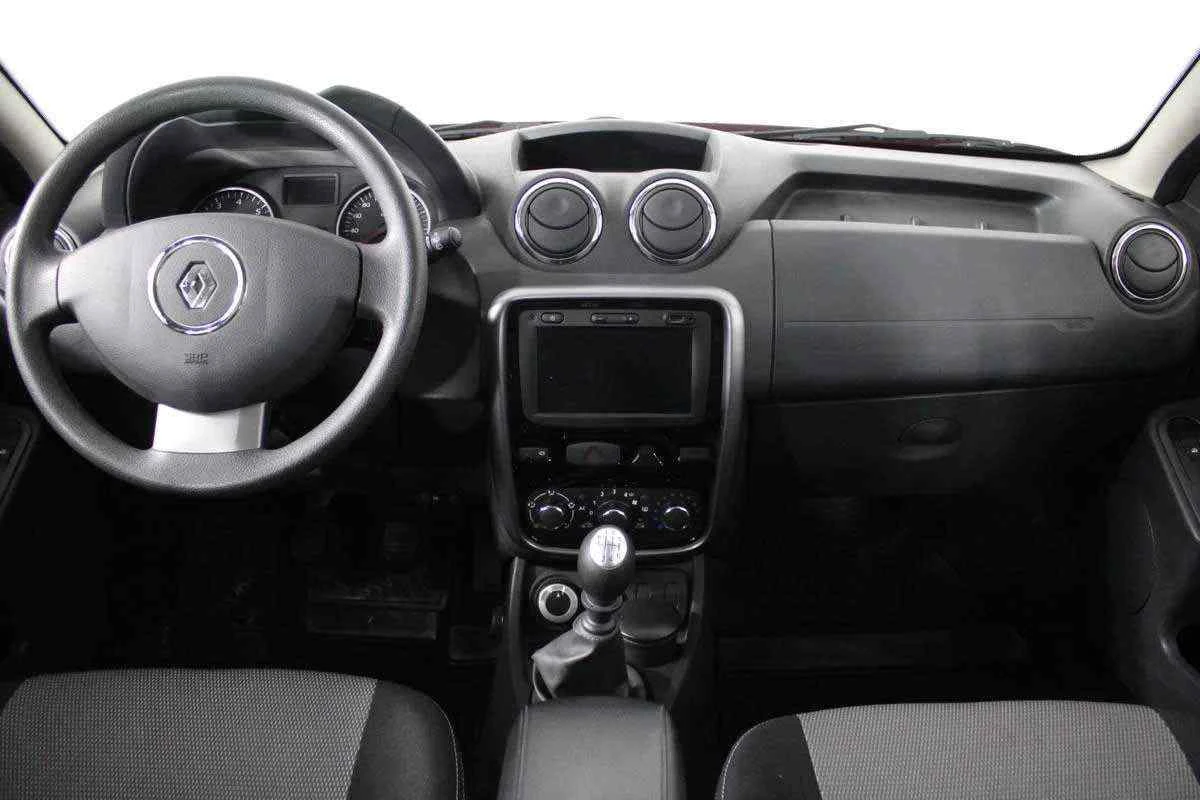 Renault Duster, Красный, 2013, Механическая, 102 л.с., цена от 687 000 руб.
