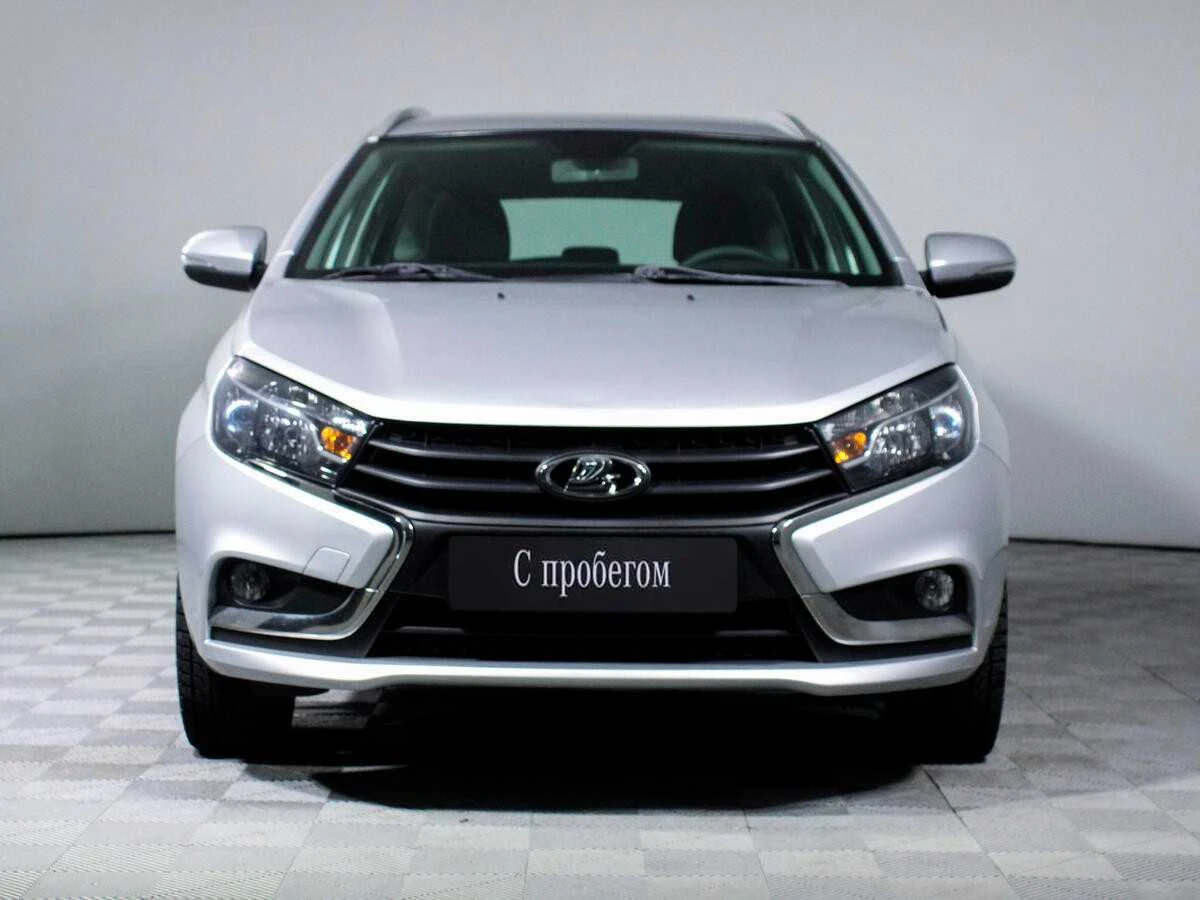 LADA VESTA, Серебряный, 2019, Робот, 122 л.с., цена от 720 000 руб.