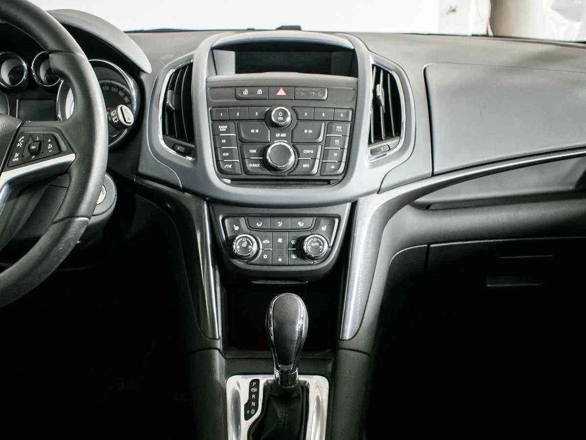 Opel Zafira, Белый, 2013, Автоматическая, 140 л.с., цена от 969 000 руб.