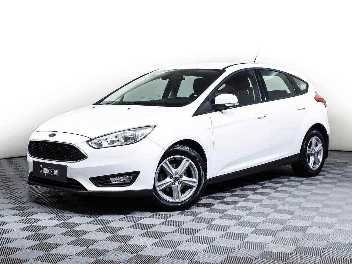 Ford Focus, Белый, 2015, Робот, 105 л.с., цена от 520 000 руб.