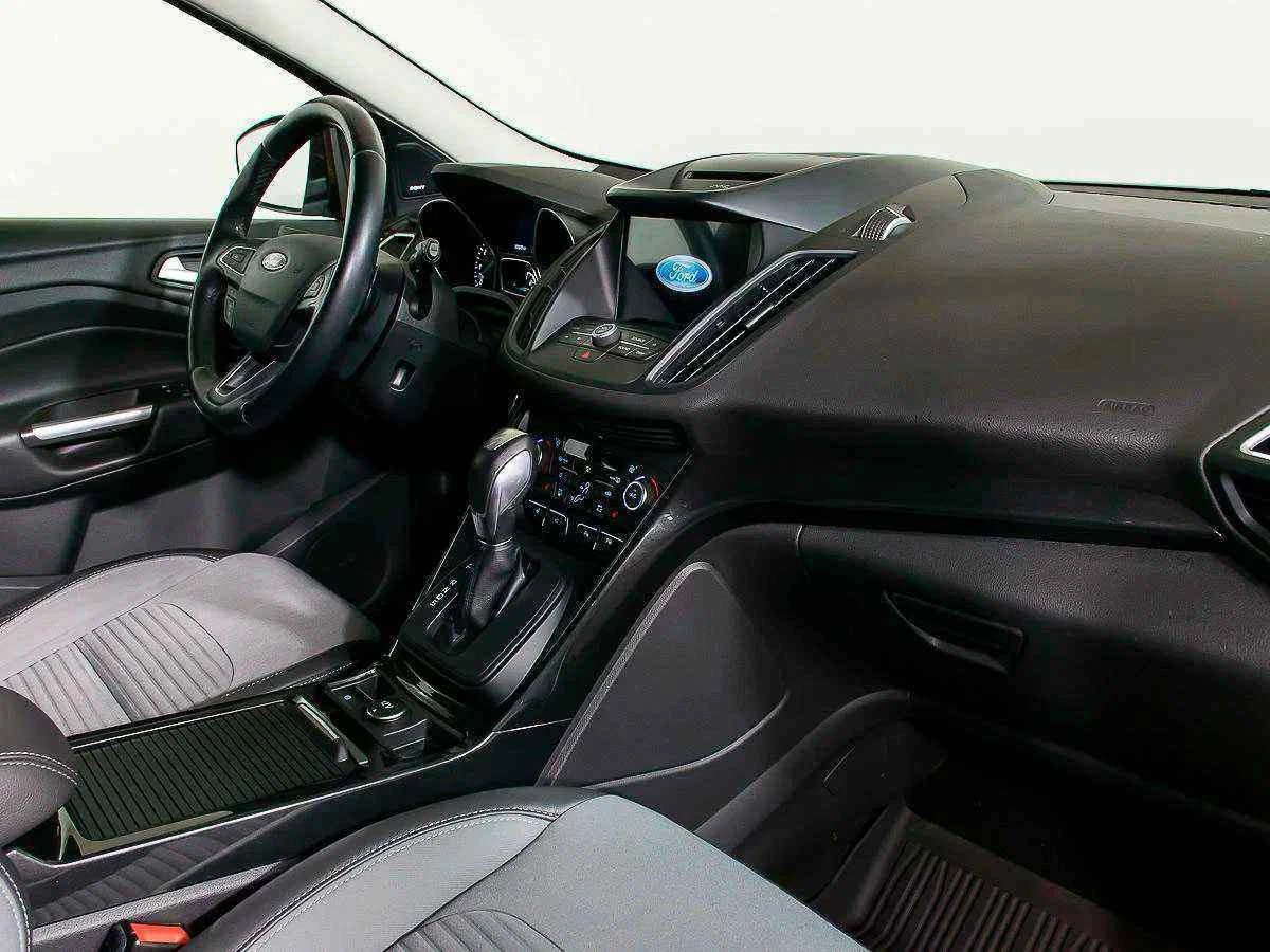 Ford Kuga, Коричневый, 2016, Автоматическая, 150 л.с., цена от 1 017 000 руб.