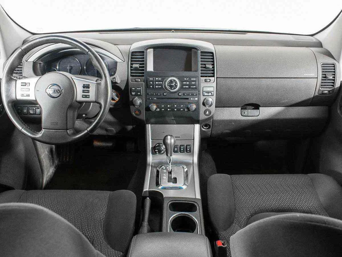 Nissan Pathfinder, Серый, 2014, Автоматическая, 190 л.с., цена от 1 380 000 руб.