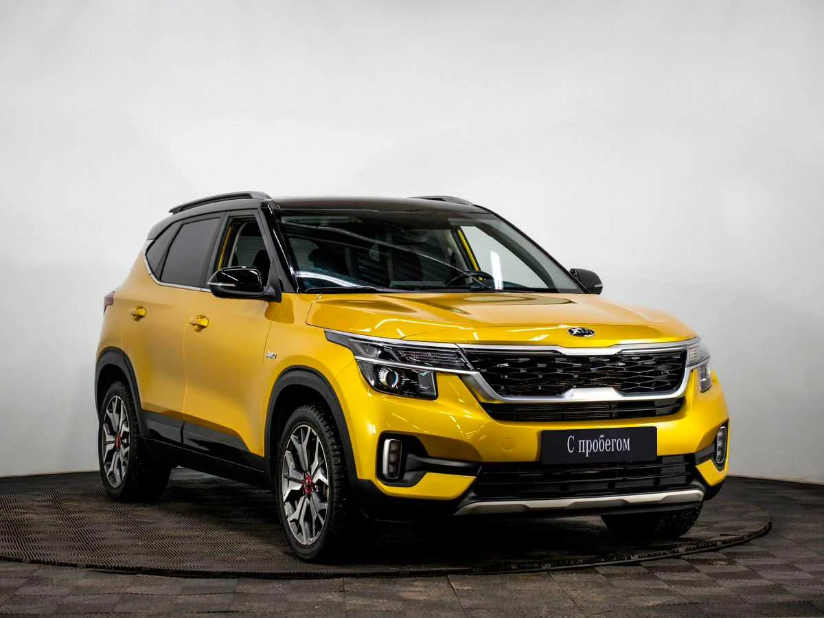 KIA SELTOS, Золотой, 2020, Вариатор, 149 л.с., цена от 1 432 000 руб.