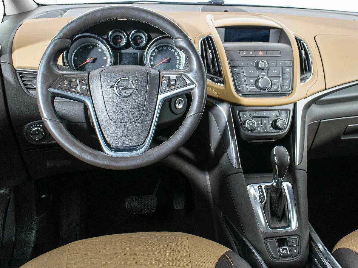 Opel Zafira, Серый, 2013, Автоматическая, 165 л.с., цена от 989 000 руб.