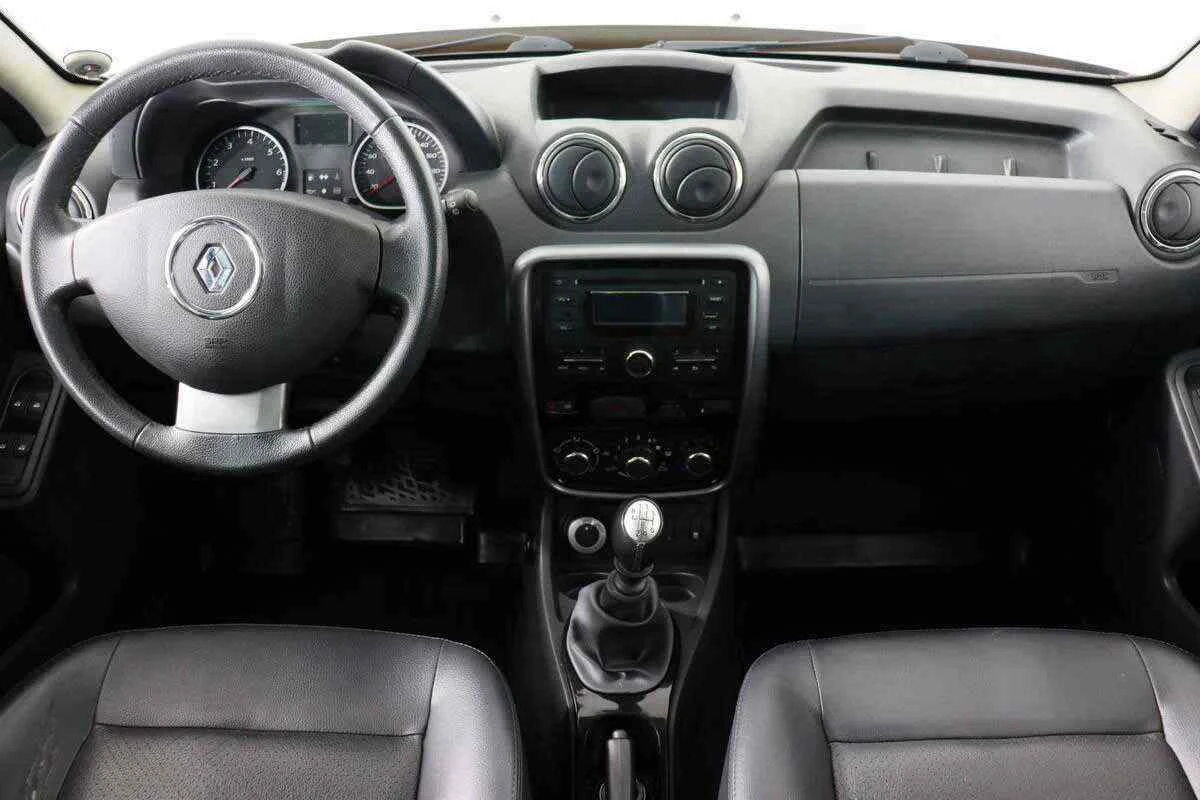 Renault Duster, Коричневый, 2013, Механическая, 135 л.с., цена от 624 000 руб.