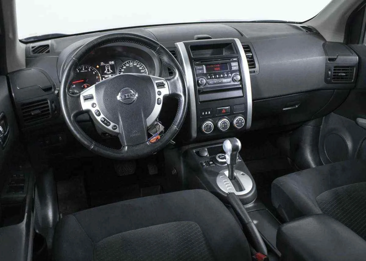 Nissan X-Trail, Черный, 2013, Вариатор, 141 л.с., цена от 859 000 руб.