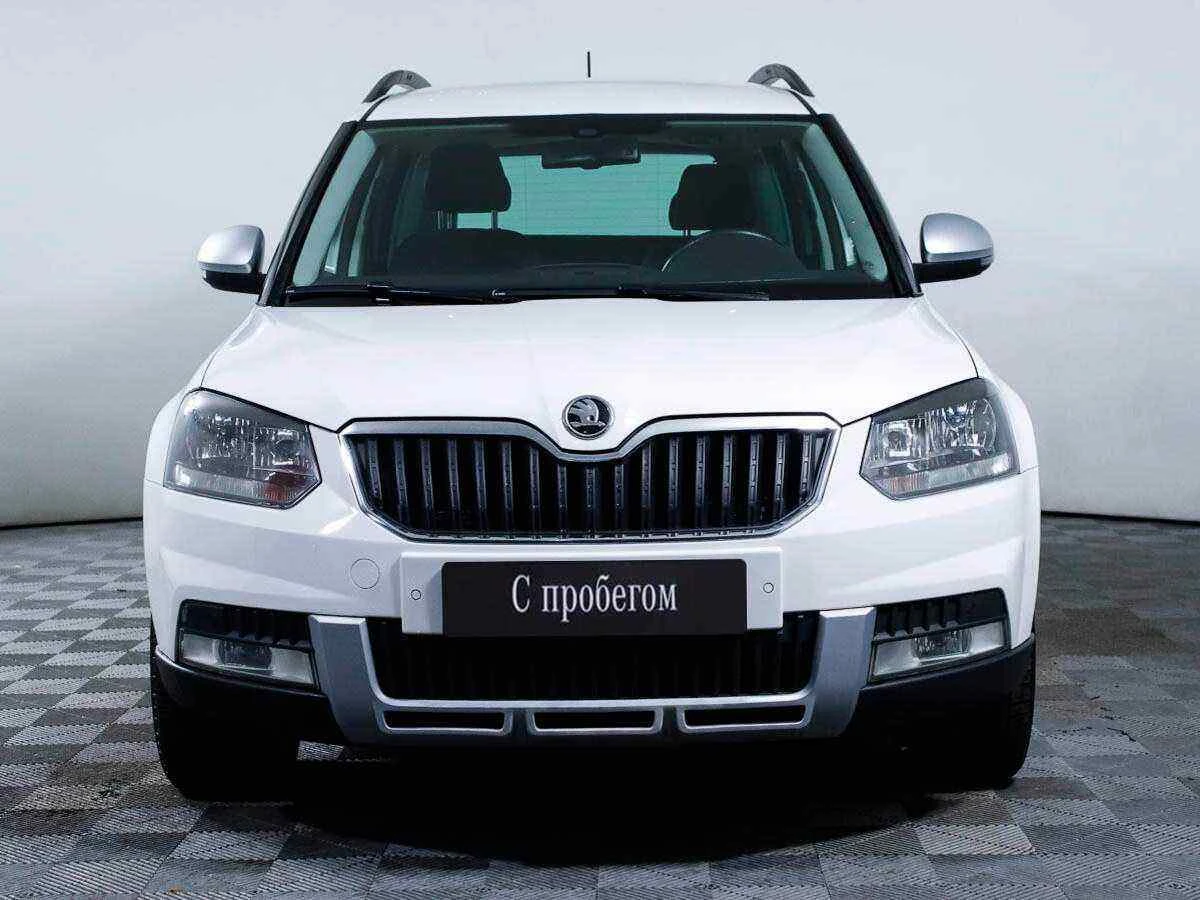 Skoda Yeti, Белый, 2015, Робот, 152 л.с., цена от 640 000 руб.