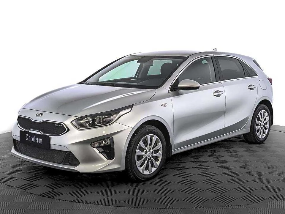 KIA CEED, Серебряный, 2018, Робот, 140 л.с., цена от 1 120 000 руб.