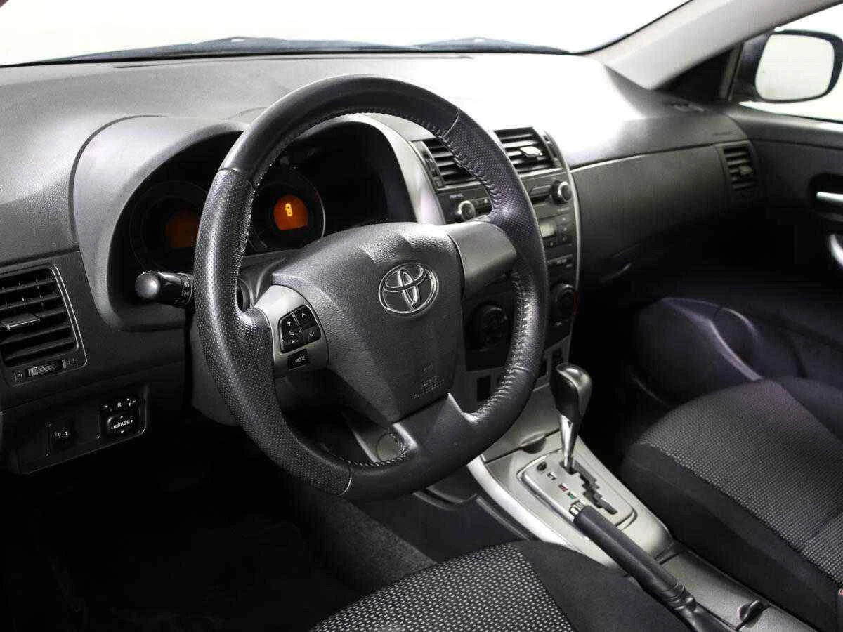 Toyota Corolla, Серебряный, 2011, Автоматическая, 124 л.с., цена от 470 000 руб.
