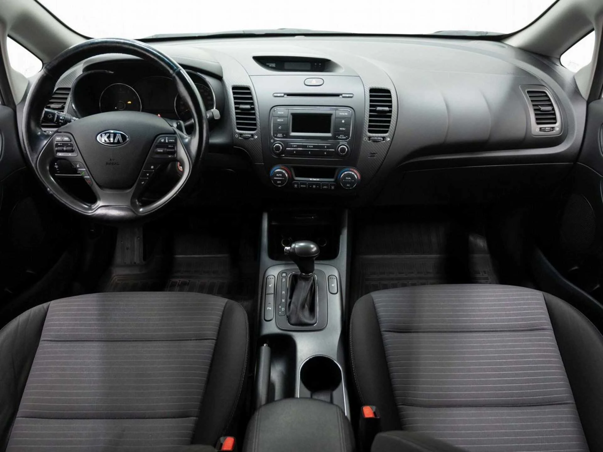 KIA CERATO, Белый, 2015, Автоматическая, 150 л.с., цена от 1 008 000 руб.
