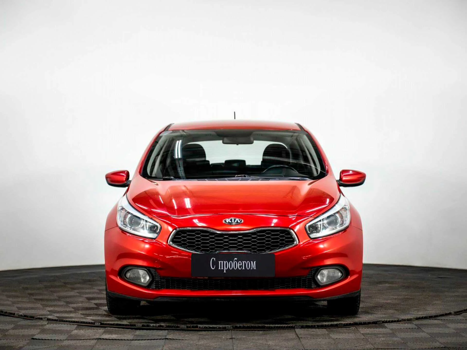 KIA CEED, Красный, 2012, Механическая, 129 л.с., цена от 624 000 руб.