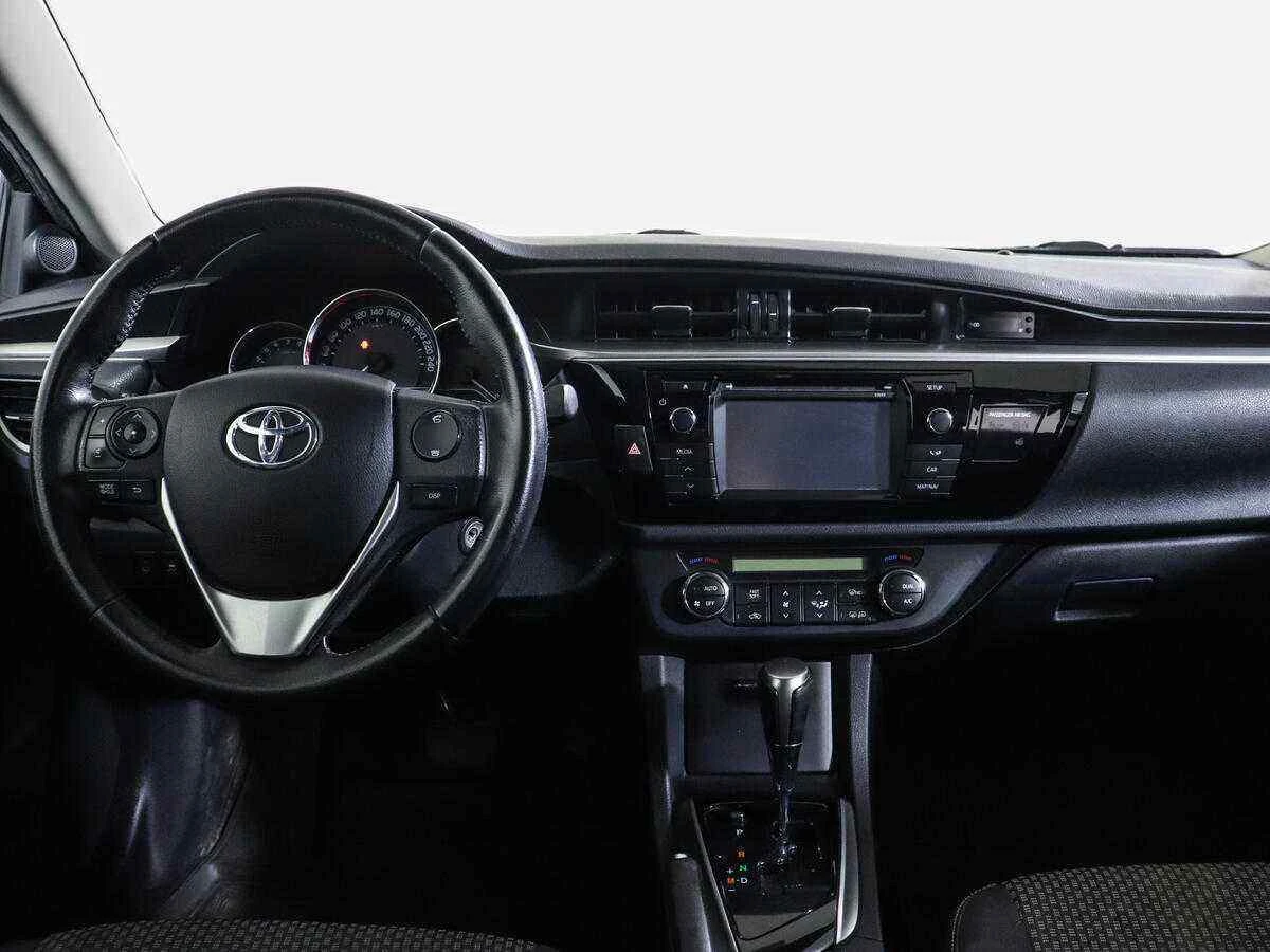 Toyota Corolla, Черный, 2014, Вариатор, 122 л.с., цена от 775 000 руб.