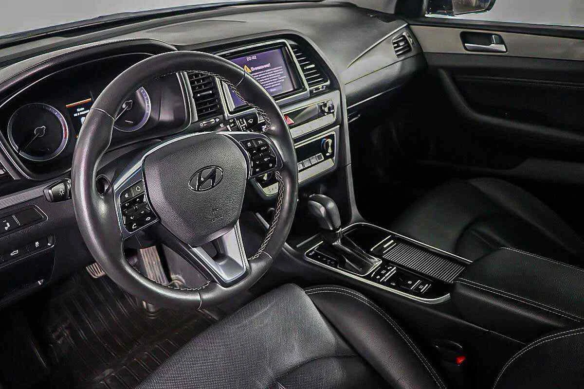 Hyundai Sonata, Белый, 2017, Автоматическая, 188 л.с., цена от 1 055 000 руб.