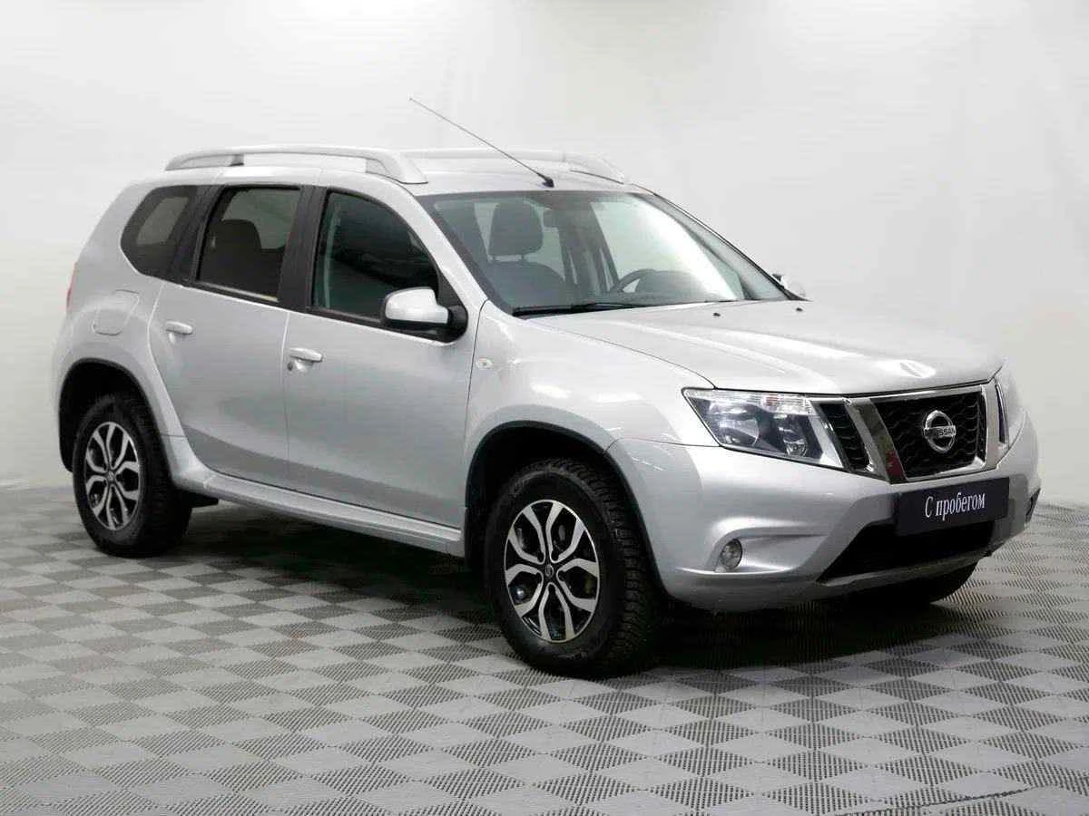 Nissan Terrano, Серебряный, 2017, Автоматическая, 143 л.с., цена от 819 000 руб.