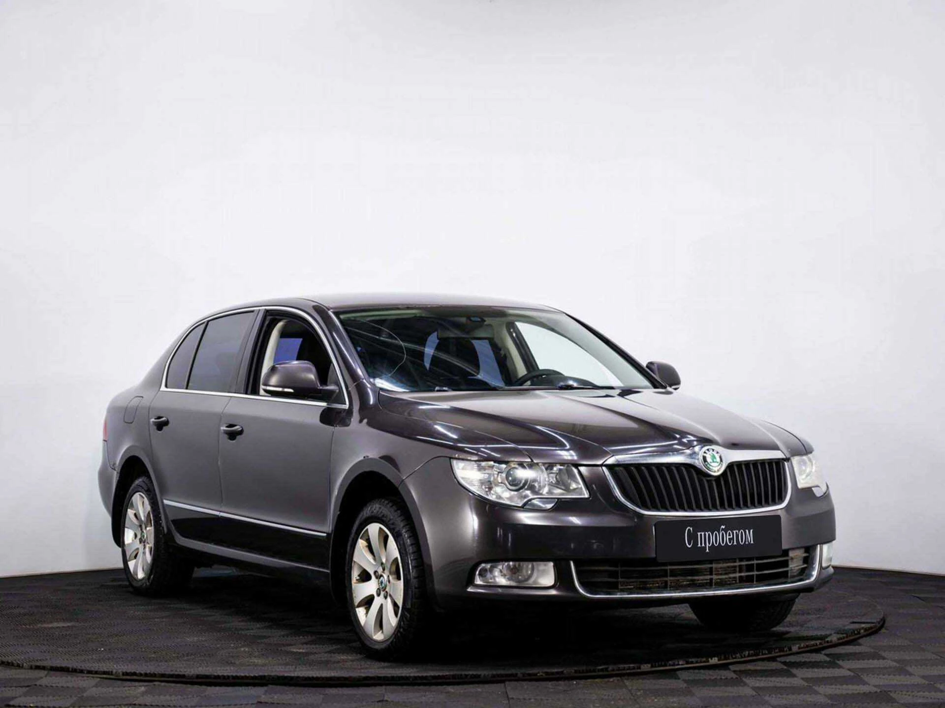 SKODA SUPERB, Черный, 2010, Робот, 152 л.с., цена от 544 000 руб.