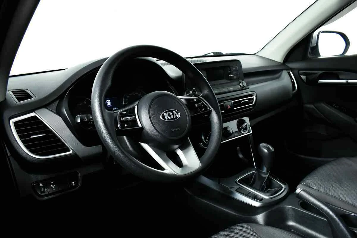 KIA Seltos, Серый, 2021, Механическая, 123 л.с., цена от 1 535 000 руб.