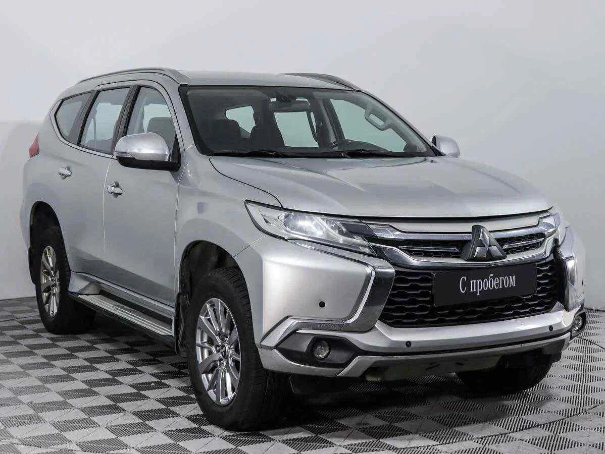 Mitsubishi Pajero Sport, Серебряный, 2017, Автоматическая, 181 л.с., цена от 2 049 900 руб.