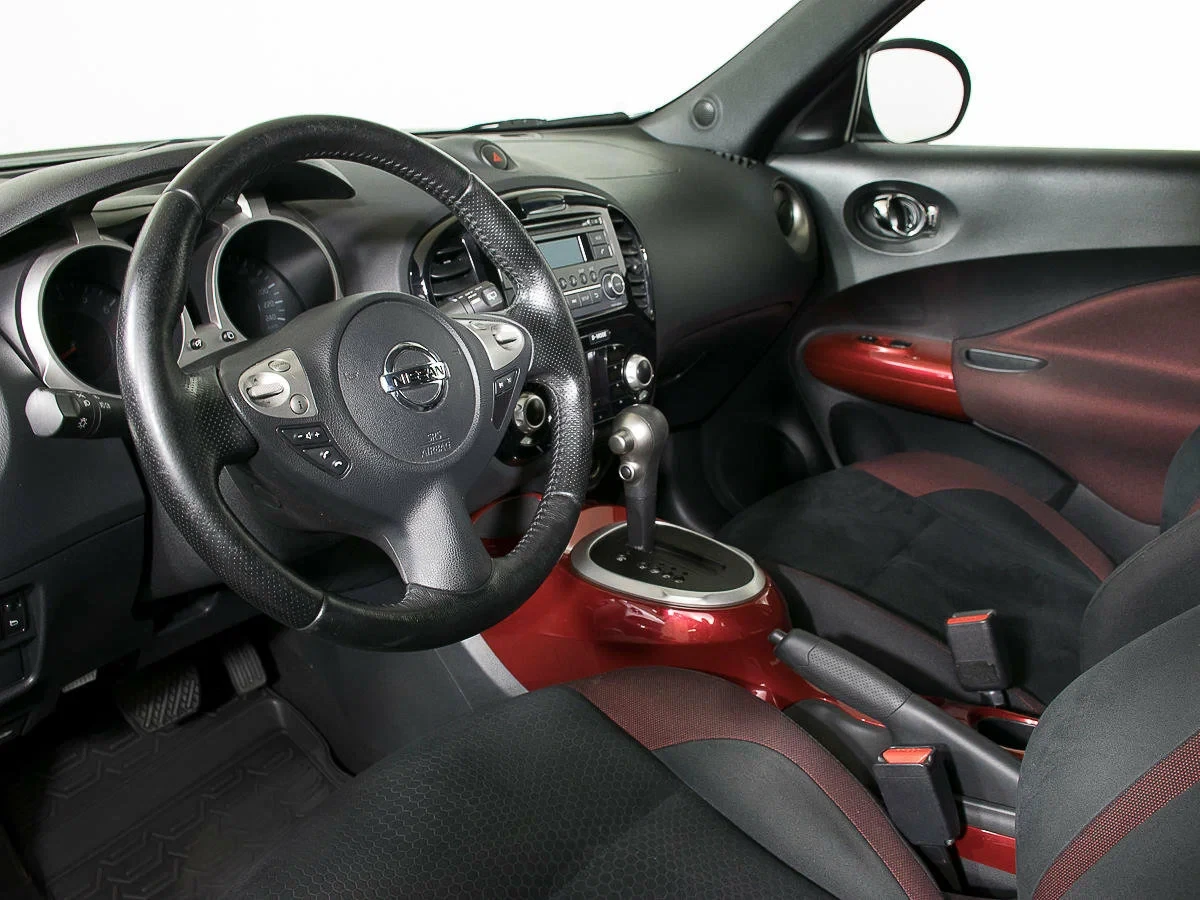 Nissan Juke, Черный, 2013, Вариатор, 117 л.с., цена от 568 700 руб.