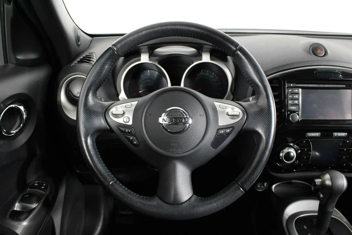 Nissan Juke, Черный, 2014, Вариатор, 117 л.с., цена от 888 000 руб.