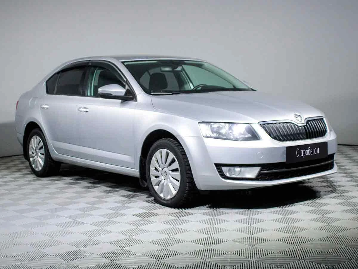 SKODA OCTAVIA, Серебряный, 2015, Робот, 140 л.с., цена от 870 400 руб.