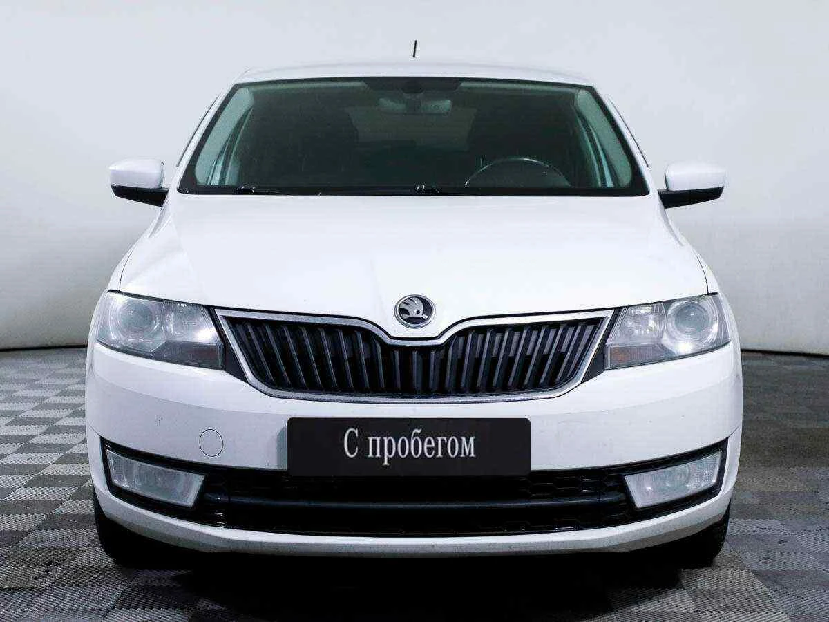 Skoda Rapid, Белый, 2017, Робот, 125 л.с., цена от 505 000 руб.