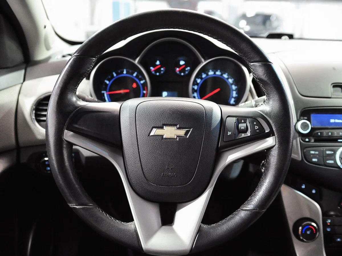 Chevrolet Cruze, Черный, 2013, Автоматическая, 141 л.с., цена от 622 800 руб.