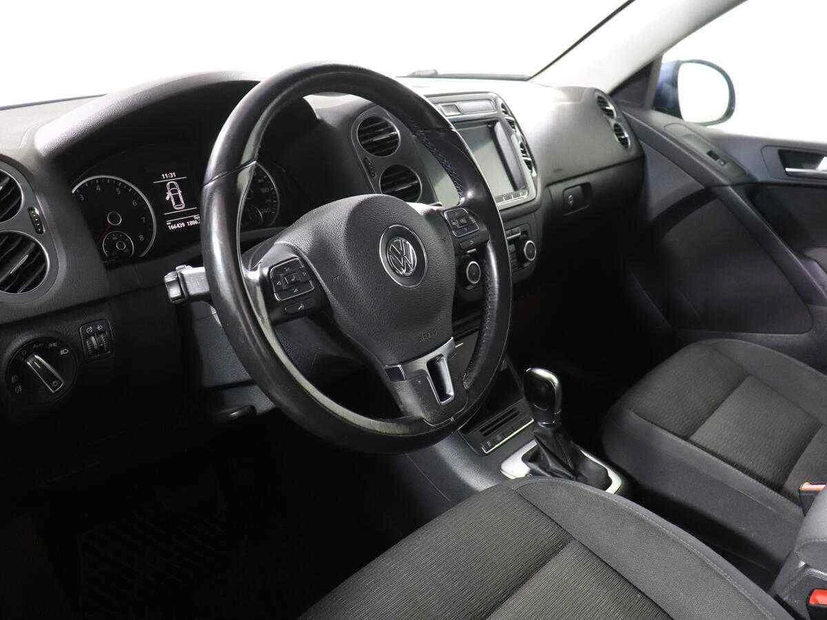 Volkswagen Tiguan, Синий, 2013, Автоматическая, 180 л.с., цена от 636 000 руб.