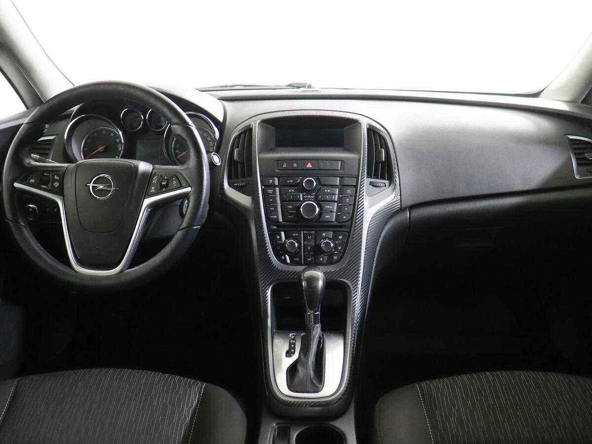 Opel Astra, Белый, 2017, Автоматическая, 136 л.с., цена от 599 000 руб.