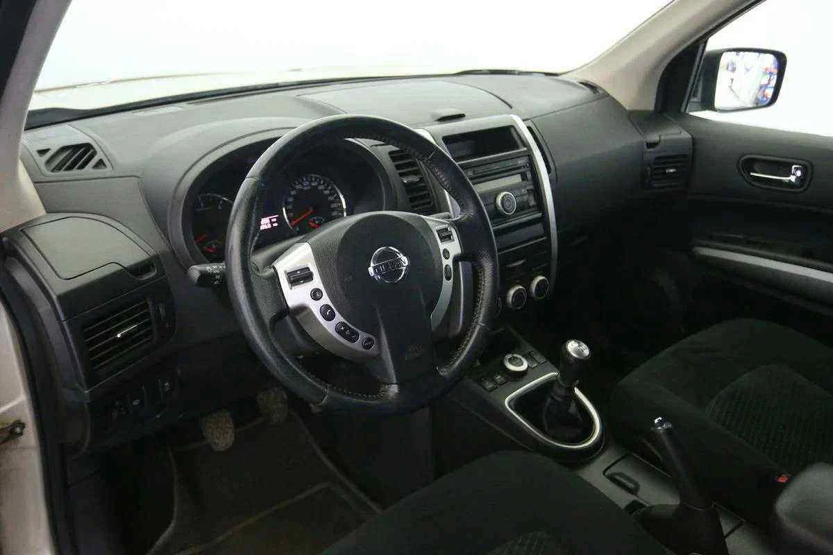 Nissan X-Trail, Бежевый, 2011, Механическая, 150 л.с., цена от 977 500 руб.