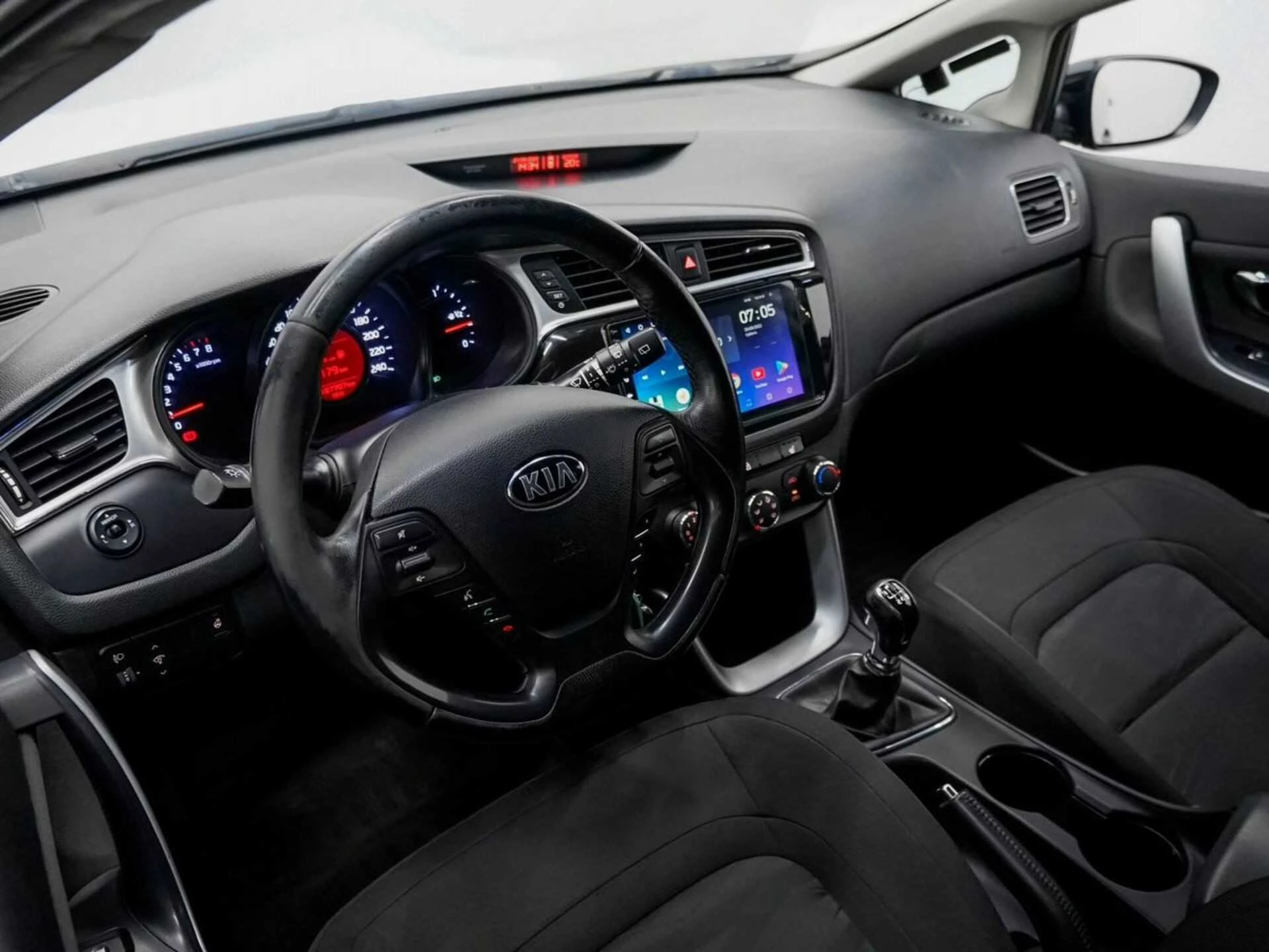 KIA CEED, Черный, 2016, Механическая, 130 л.с., цена от 544 000 руб.