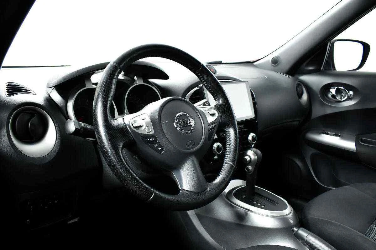 Nissan Juke, Красный, 2014, Вариатор, 117 л.с., цена от 749 000 руб.