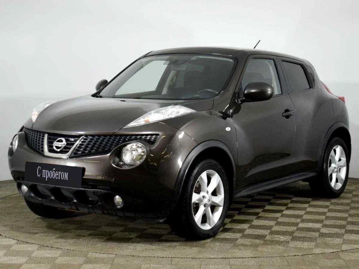 Nissan Juke, Коричневый, 2013, Вариатор, 117 л.с., цена от 565 000 руб.