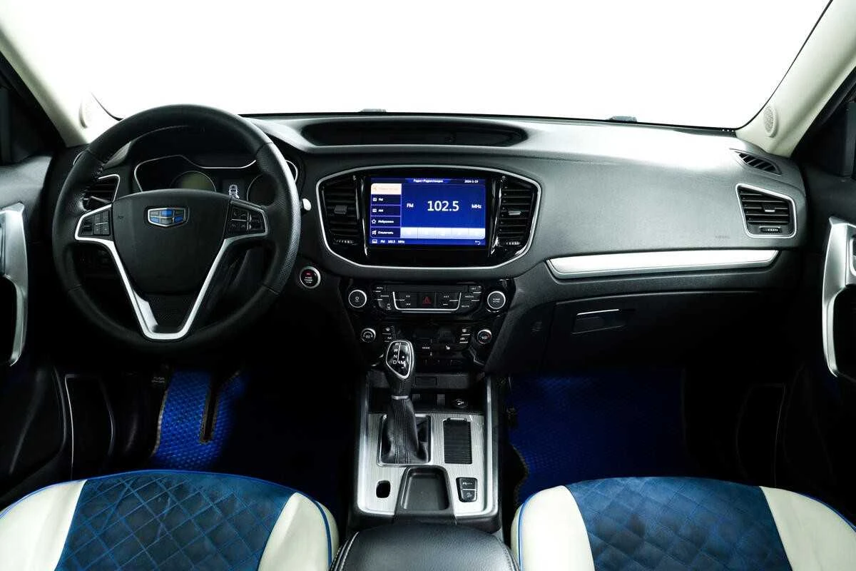 GEELY EMGRAND X7, Бежевый, 2019, Автоматическая, 139 л.с., цена от 934 400 руб.