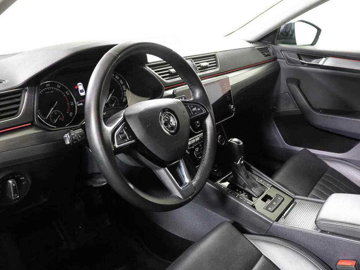 Skoda Superb, Черный, 2018, Робот, 220 л.с., цена от 1 540 000 руб.