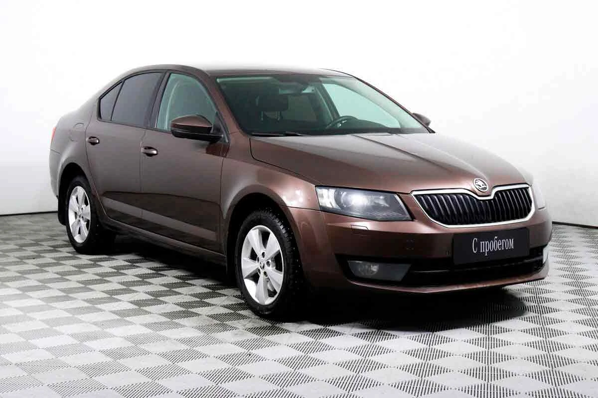 SKODA OCTAVIA, Коричневый, 2015, Робот, 180 л.с., цена от 835 200 руб.