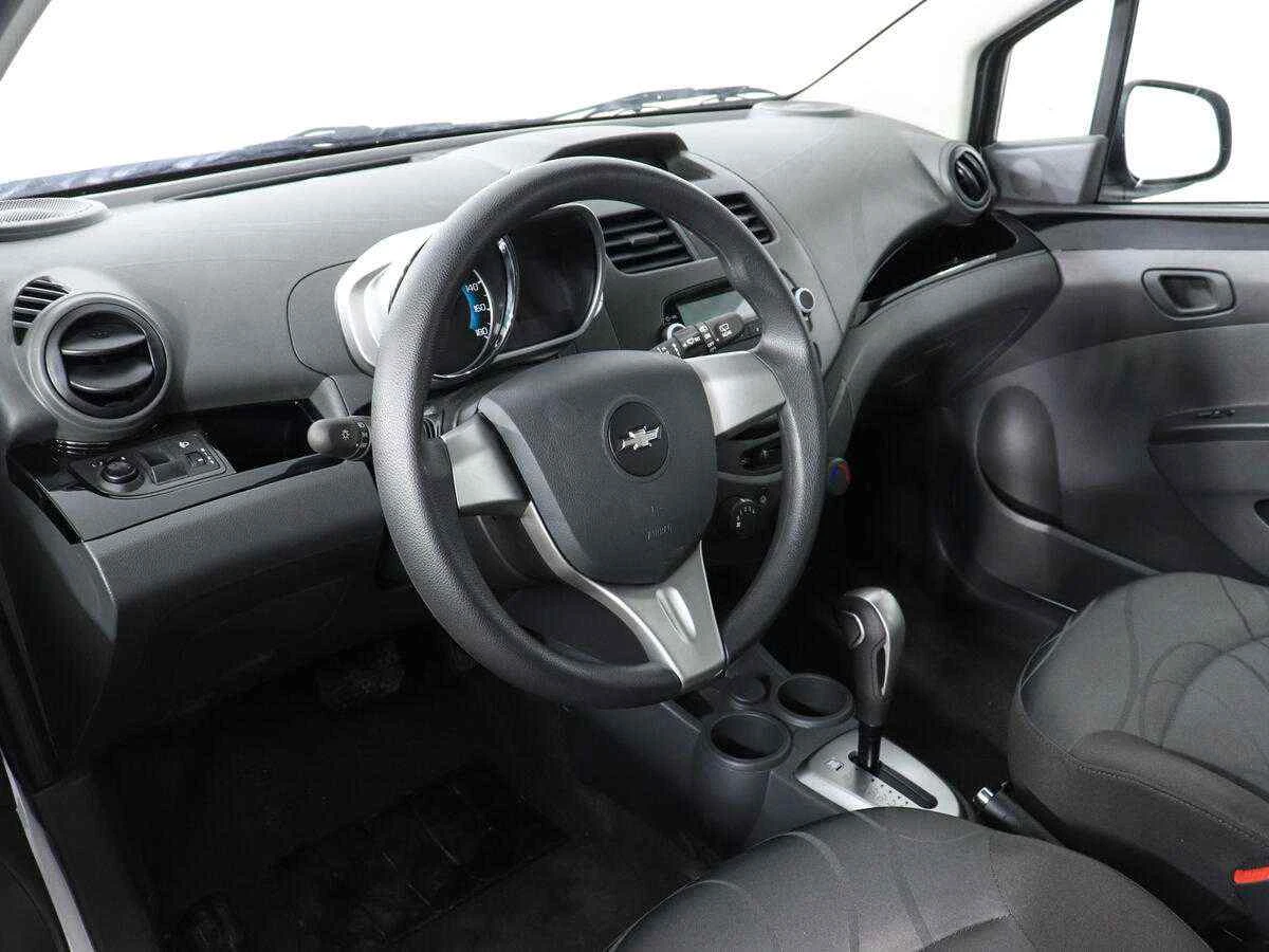 Chevrolet Spark, Белый, 2022, Автоматическая, 85 л.с., цена от 909 000 руб.