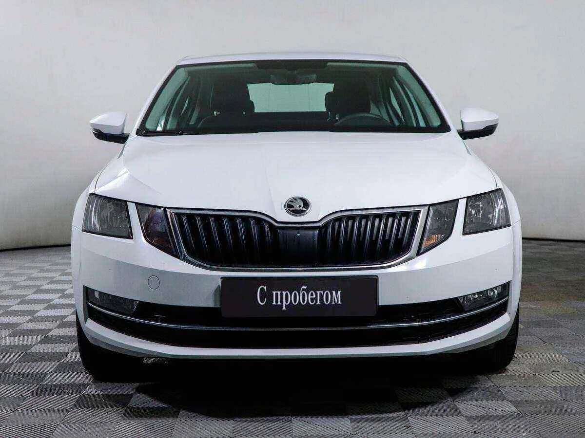 Skoda Octavia, Белый, 2017, Робот, 150 л.с., цена от 975 000 руб.