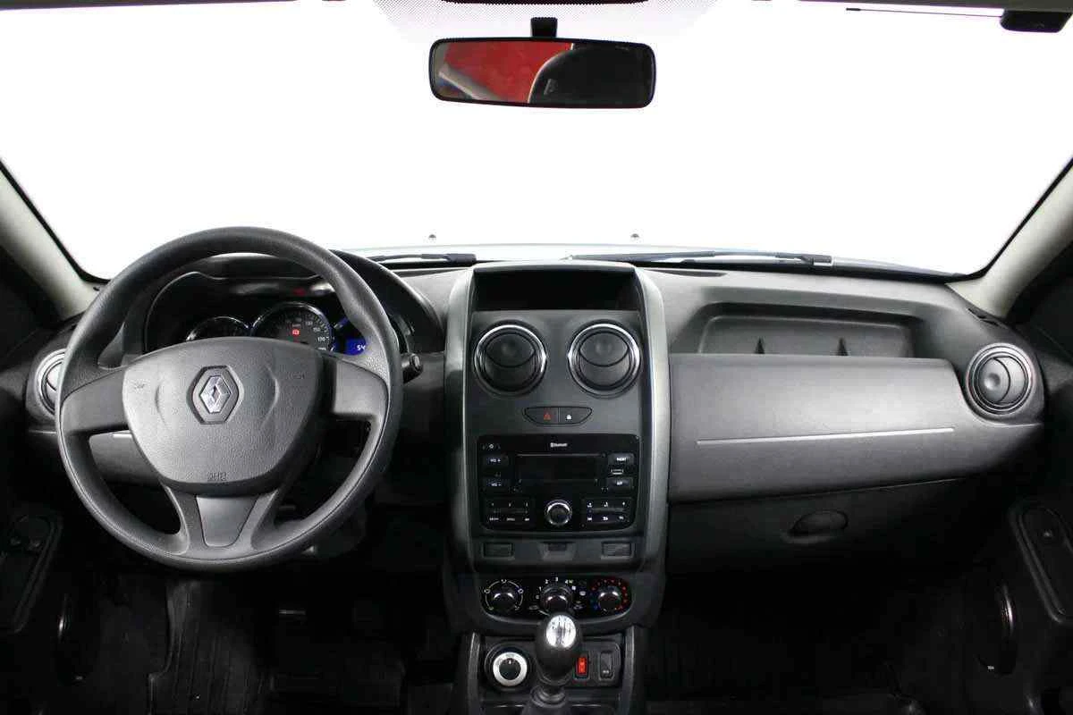 Renault Duster, Белый, 2018, Механическая, 114 л.с., цена от 1 387 000 руб.
