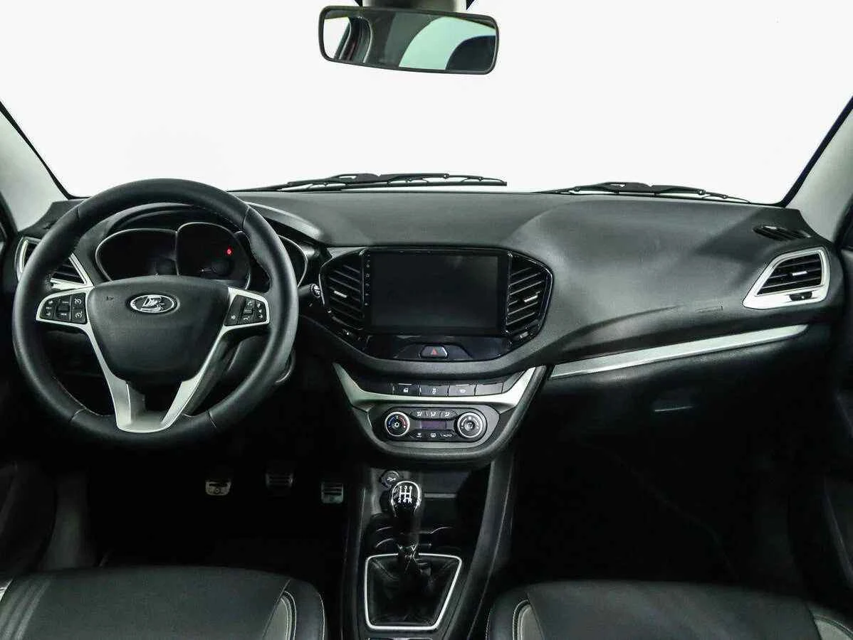 LADA Vesta, Красный, 2019, Механическая, 122 л.с., цена от 460 000 руб.